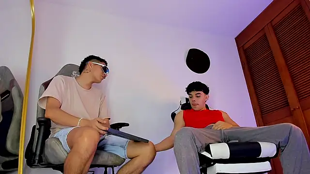 sotooliver3 online show from November 2025 09:18:01 PM