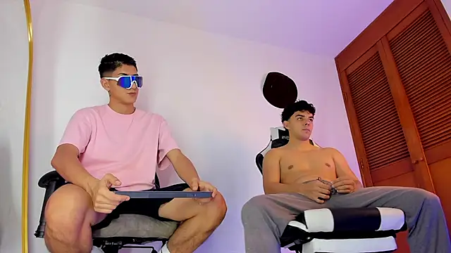 sotooliver3 online show from November 2025 08:34:01 PM