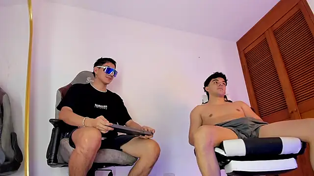 sotooliver3 online show from November 2025 08:29:01 PM