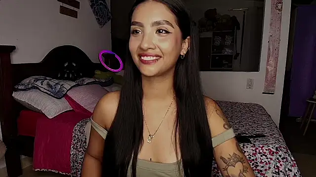 Snapshot of mia_yireth chatting on September 2025 12:35:02 AM mia yireth online show from September 2025 12:35:02 AM