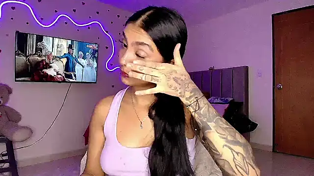 mia yireth online show from February 2026 01:06:01 AM