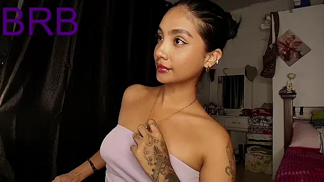 Snapshot of mia_yireth chatting on September 2025 01:01:02 AM mia yireth online show from September 2025 01:01:02 AM