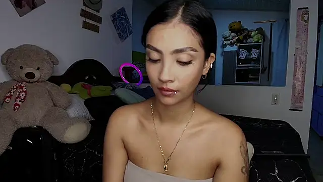 Snapshot of mia_yireth chatting on September 2025 11:44:02 PM mia yireth online show from September 2025 11:44:02 PM