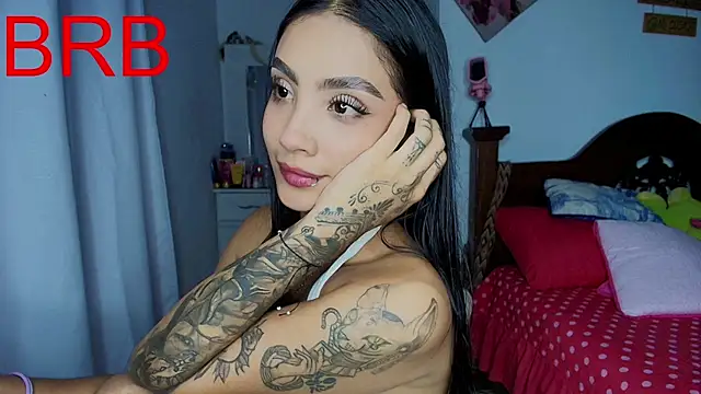 mia yireth online show from November 2025 12:14:02 AM