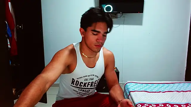 Snapshot of babysebasxxx chatting on October 2025 03:17:02 AM babysebasxxx online show from October 2025 03:17:02 AM