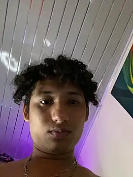 Snapshot of Nezuko-uWux chatting on October 2025 06:23:02 AM Nezuko-uWux online show from October 2025 06:23:02 AM