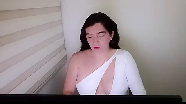 DanniG2000  online show from October 2025 04:03:01 AM