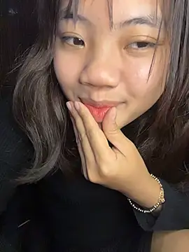 Kouis999 online show from February 2026 04:42:01 AM