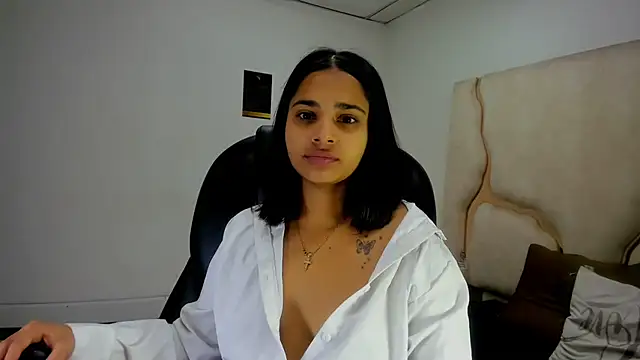 Snapshot of ScarletDoll chatting on October 2025 02:46:01 AM ScarletDoll online show from October 2025 02:46:01 AM