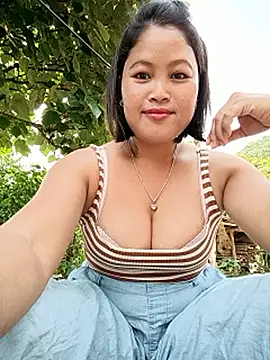 maycuc123 online show from October 2025 02:58:02 AM