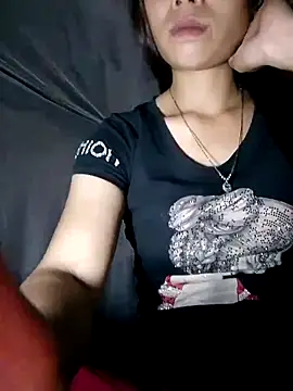 Snapshot of susi-love00 chatting on October 2025 02:03:02 PM susi-love00 online show from October 2025 02:03:02 PM
