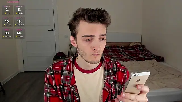 Snapshot of spider____man chatting on April 2026 05:30:01 PM spider man online show from April 2026 05:30:01 PM