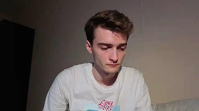 Snapshot of spider____man chatting on June 2026 05:55:01 PM spider man online show from June 2026 05:55:01 PM