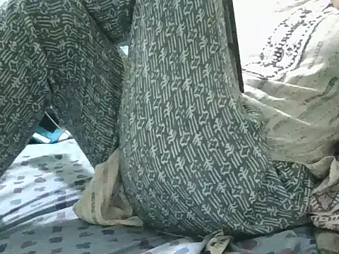 Roshani hoty online show from May 2026 05:20:02 PM