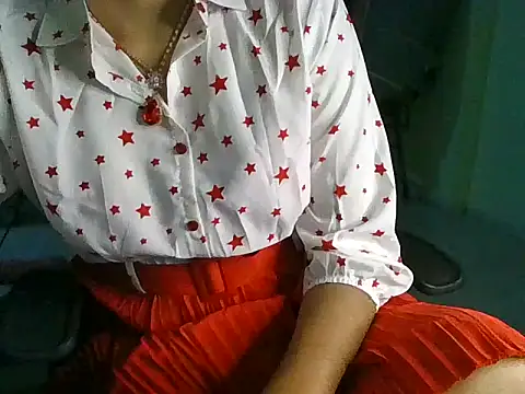 Roshani hoty online show from December 2025 04:45:02 PM