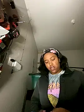 princesslivv online show from October 2025 03:29:02 AM