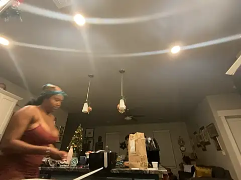 princesslivv online show from December 2025 01:05:02 AM