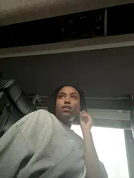 Snapshot of princesslivv chatting on September 2025 10:21:01 PM princesslivv online show from September 2025 10:21:01 PM