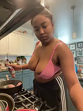 princesslivv online show from March 2026 09:49:02 PM