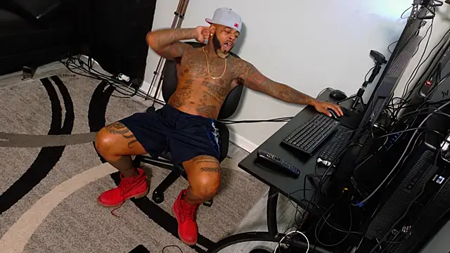 Snapshot of SLANGONDEMHOES chatting on November 2025 03:05:01 PM SLANGONDEMHOES online show from November 2025 03:05:01 PM