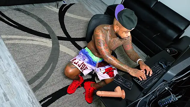 Snapshot of SLANGONDEMHOES chatting on December 2025 04:23:01 PM SLANGONDEMHOES online show from December 2025 04:23:01 PM