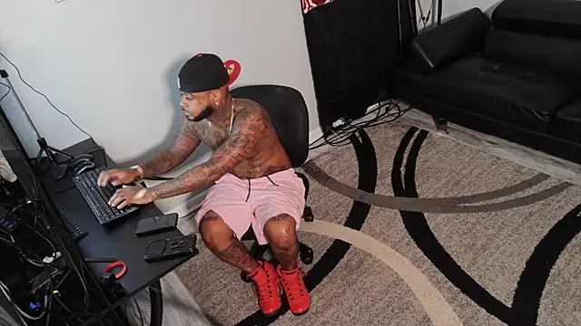 Snapshot of SLANGONDEMHOES chatting on November 2025 04:07:01 PM SLANGONDEMHOES online show from November 2025 04:07:01 PM