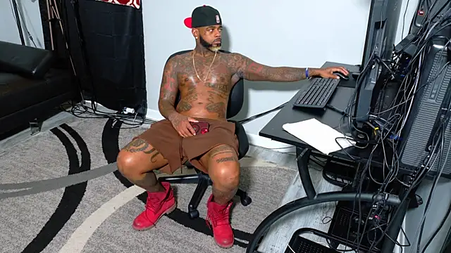 Snapshot of SLANGONDEMHOES chatting on October 2025 03:41:01 PM SLANGONDEMHOES online show from October 2025 03:41:01 PM