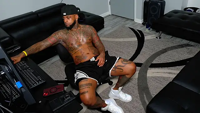 SLANGONDEMHOES online show from February 2026 10:05:01 PM