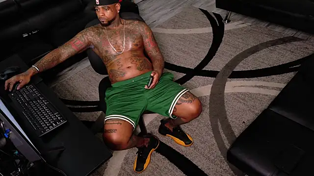 SLANGONDEMHOES online show from March 2026 06:09:01 PM