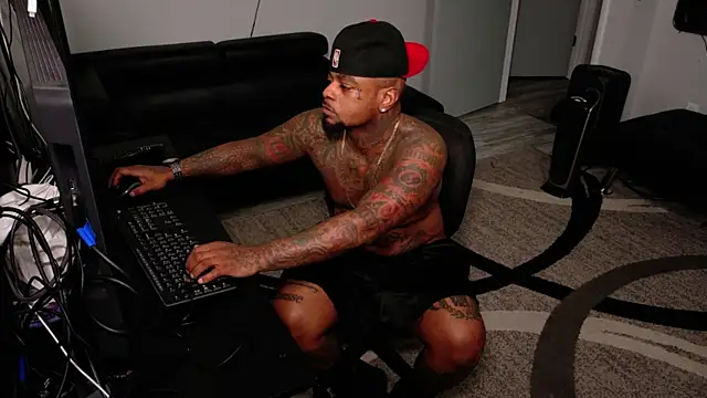 SLANGONDEMHOES online show from May 2026 05:16:01 PM