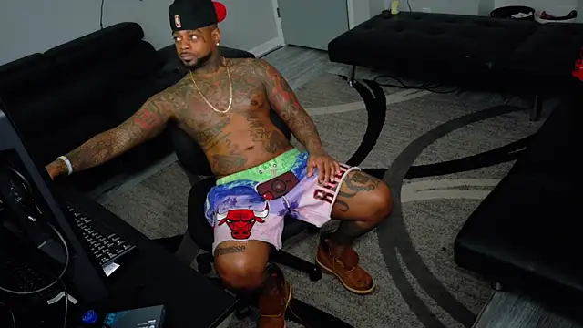 SLANGONDEMHOES online show from April 2026 01:17:01 PM