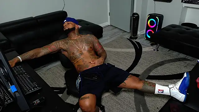 SLANGONDEMHOES online show from February 2026 04:15:02 PM