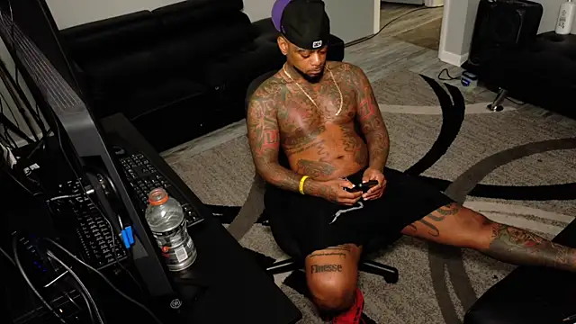 SLANGONDEMHOES online show from March 2026 06:17:01 AM