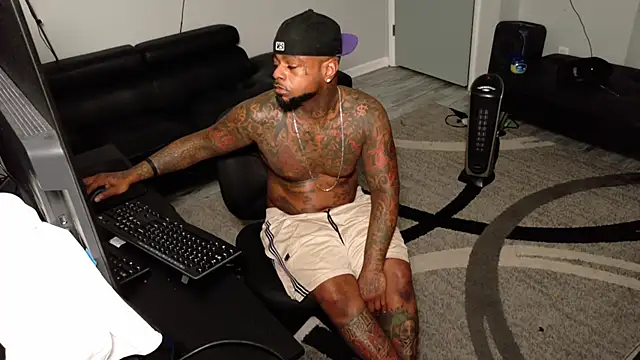 SLANGONDEMHOES online show from April 2026 04:25:01 PM