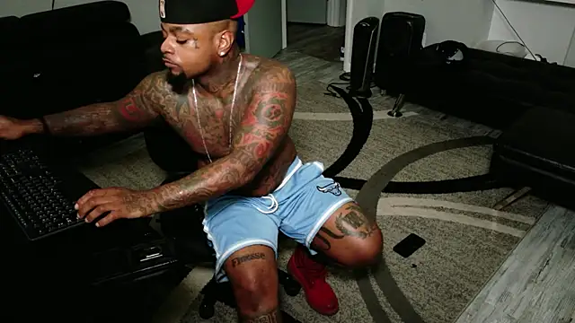 SLANGONDEMHOES online show from June 2026 03:18:01 PM