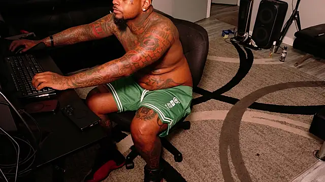 SLANGONDEMHOES online show from July 2026 04:52:02 PM