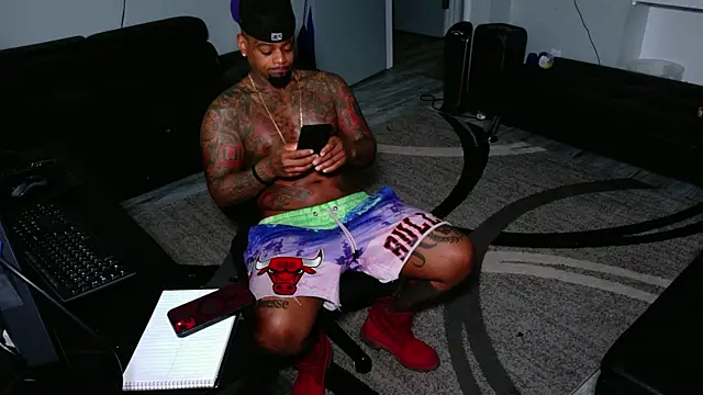 SLANGONDEMHOES online show from June 2026 02:44:02 PM