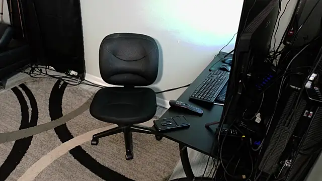 Snapshot of SLANGONDEMHOES chatting on November 2025 06:19:02 PM SLANGONDEMHOES online show from November 2025 06:19:02 PM