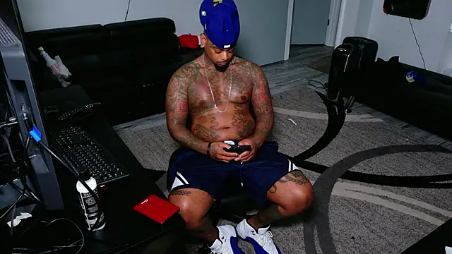 SLANGONDEMHOES online show from June 2026 01:18:01 AM