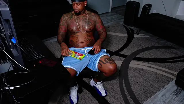 SLANGONDEMHOES online show from May 2026 05:09:01 PM