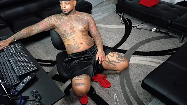 SLANGONDEMHOES online show from April 2026 07:27:01 PM