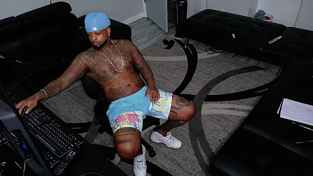 SLANGONDEMHOES online show from April 2026 12:54:01 PM