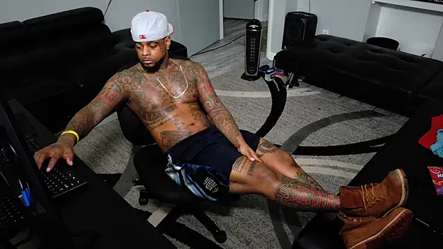 SLANGONDEMHOES online show from March 2026 06:15:02 PM