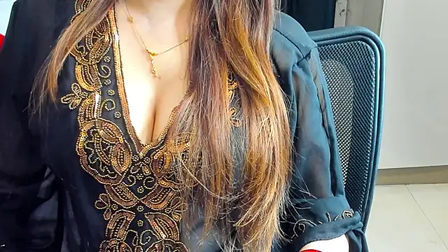 Shawtty Girl online show from October 2025 05:35:02 PM