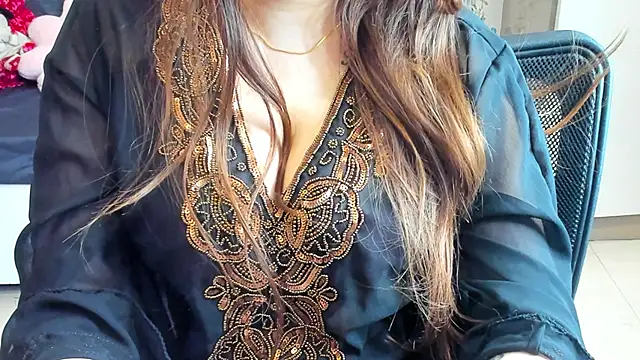 Shawtty Girl online show from November 2025 04:01:02 AM