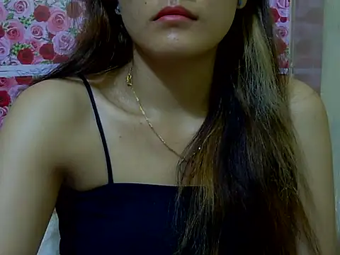 Snapshot of Amira90 chatting on September 2025 12:44:01 AM Amira90 online show from September 2025 12:44:01 AM