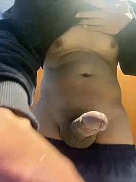 zzagreo online show from April 2026 05:47:01 AM