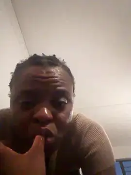 Snapshot of Angel_Kitty96 chatting on November 2025 05:06:02 PM Angel Kitty96 online show from November 2025 05:06:02 PM