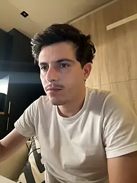 Snapshot of dock_75 chatting on October 2025 03:26:02 PM dock 75 online show from October 2025 03:26:02 PM