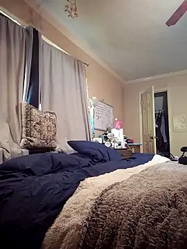 mresquared online show from April 2026 09:05:01 PM